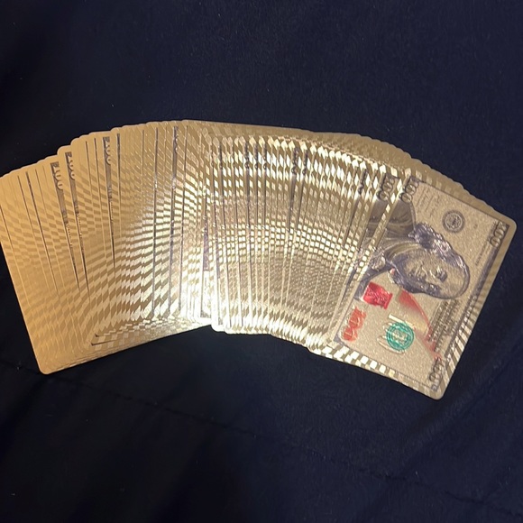 One hundred dollar bill 💵 playing cards GOLD AND SILVER - Picture 3 of 6